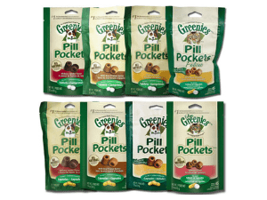 A variety of different flavors of the green pet products brand.